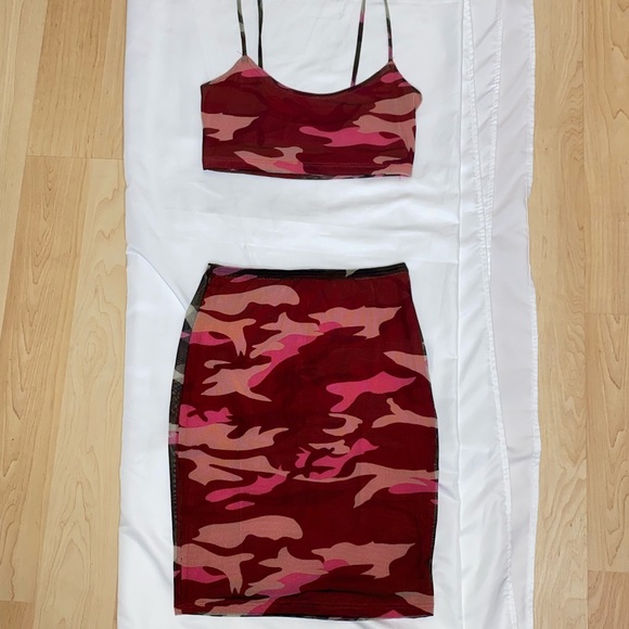 Fashion nova camo skirt set - Picture 6 of 6